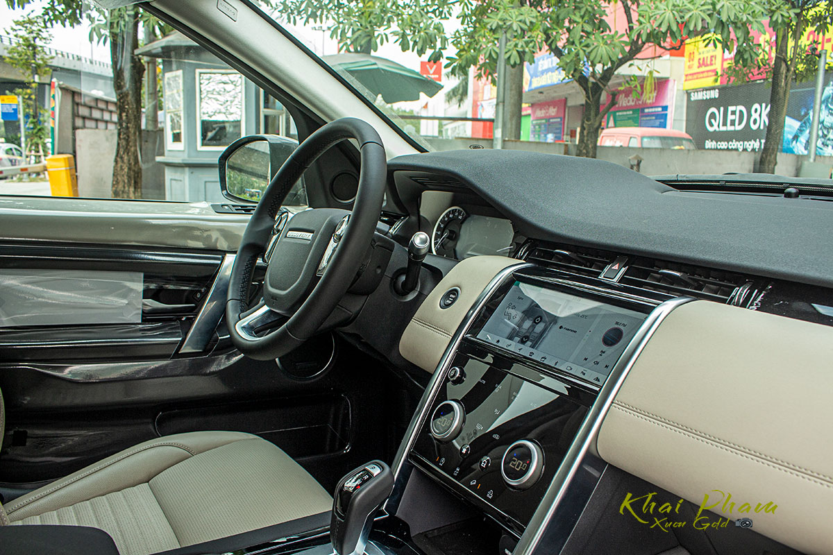 Hình ảnh táp-lô xe Land Rover Discovery Sport S 2020