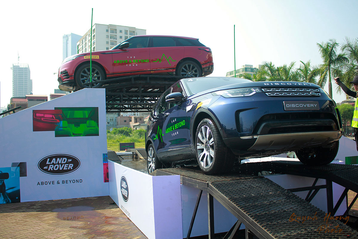 Đại lý dành ưu đãi 100% lệ phí trước bạ khi khách hàng mua xe Jaguar & Land Rover tại Việt Nam a3