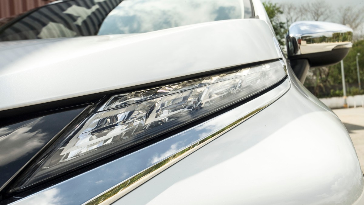 Đánh giá xe Mitsubishi Xpander Cross 2020 về đầu xe - 1.