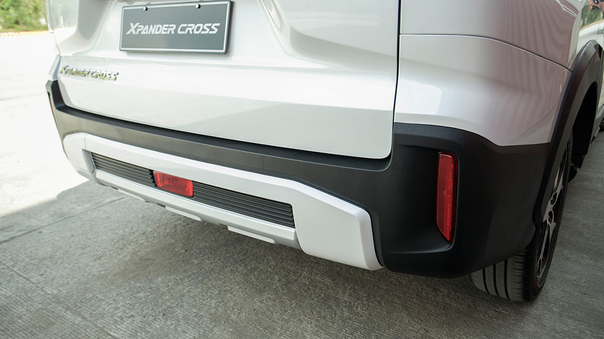 Đánh giá xe Mitsubishi Xpander Cross 2020 về đuôi xe - 1.
