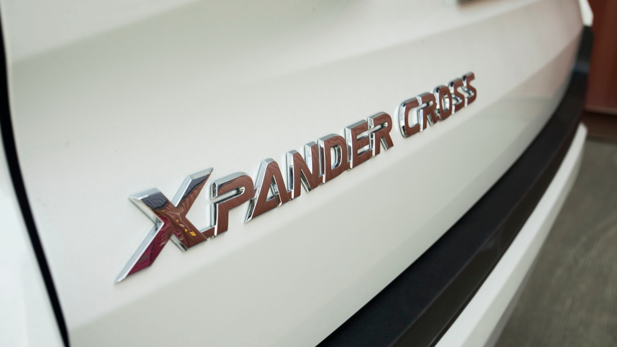 Đánh giá xe Mitsubishi Xpander Cross 2020 về đuôi xe - 2.