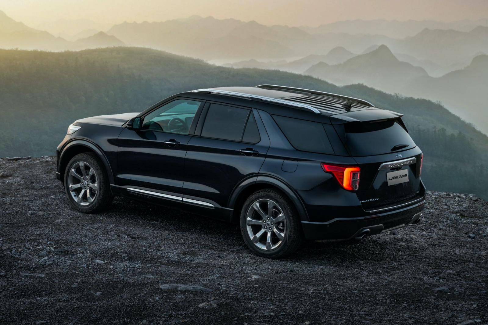 Chi tiết Ford Explorer Platinum 2020 bản Trung, đẹp hơn cả bản Mỹ 2