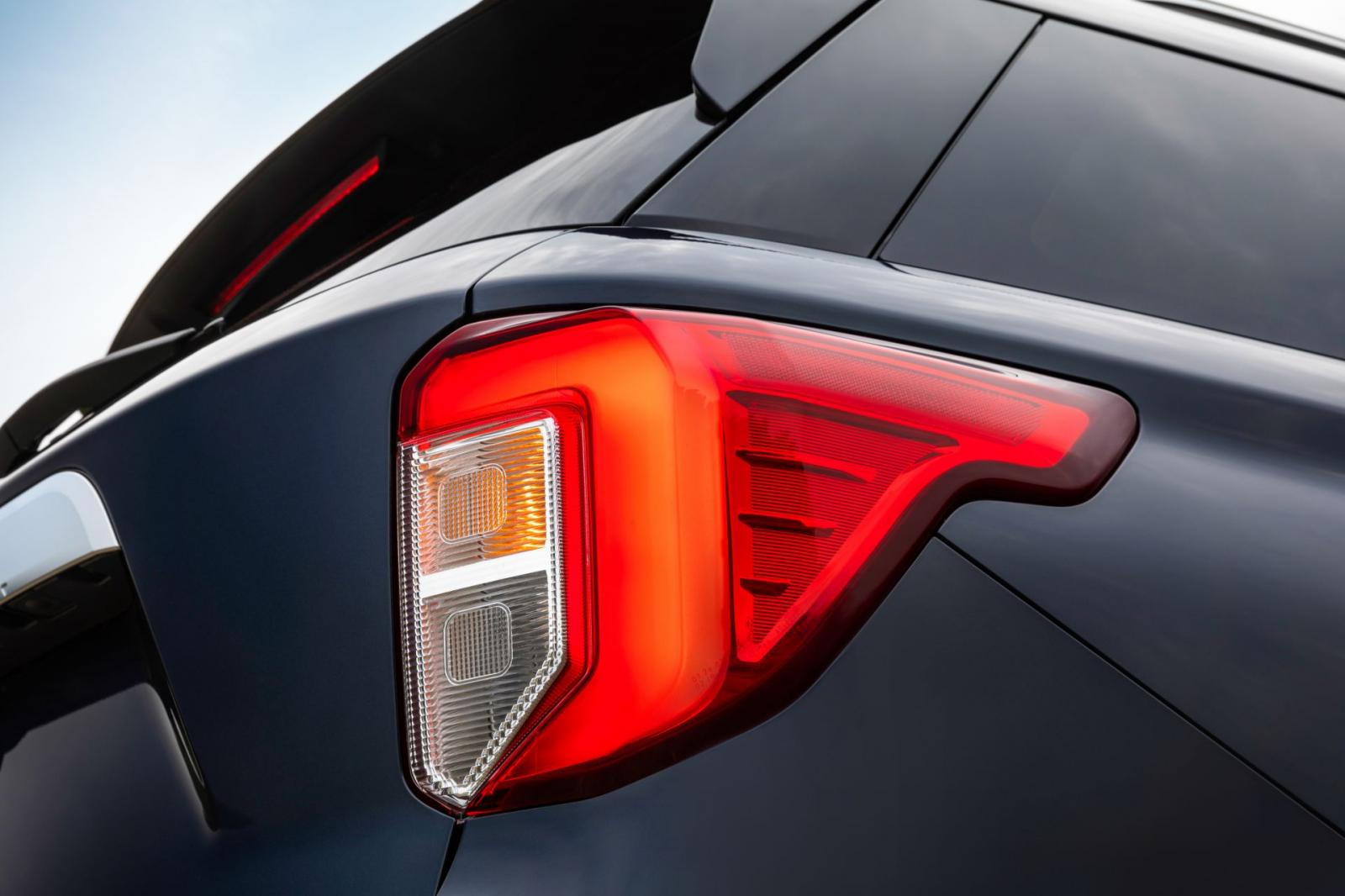 Chi tiết Ford Explorer Platinum 2020 bản Trung, đẹp hơn cả bản Mỹ 8