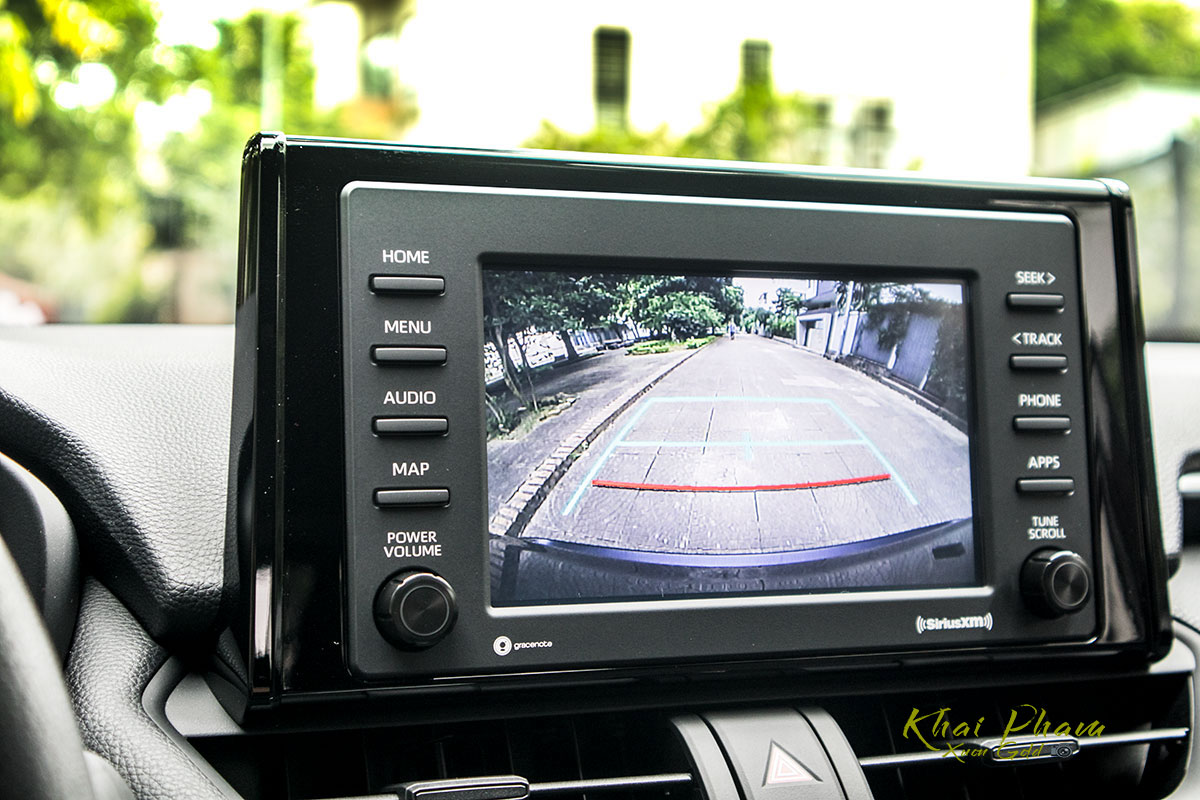 Ảnh chụp camera lùi xe Toyota RAV4 2020 