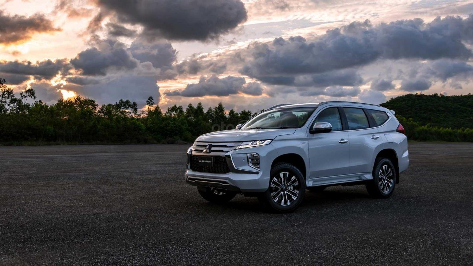 Mitsubishi Pajero Sport 2020 nâng cấp mới tại thị trường Thái Lan..