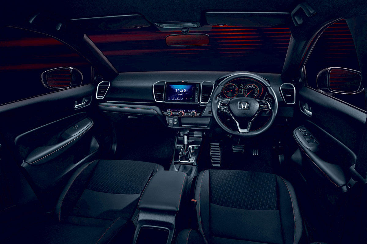 Đánh giá xe Honda City 2020 phiên bản RS: Khoang lái.