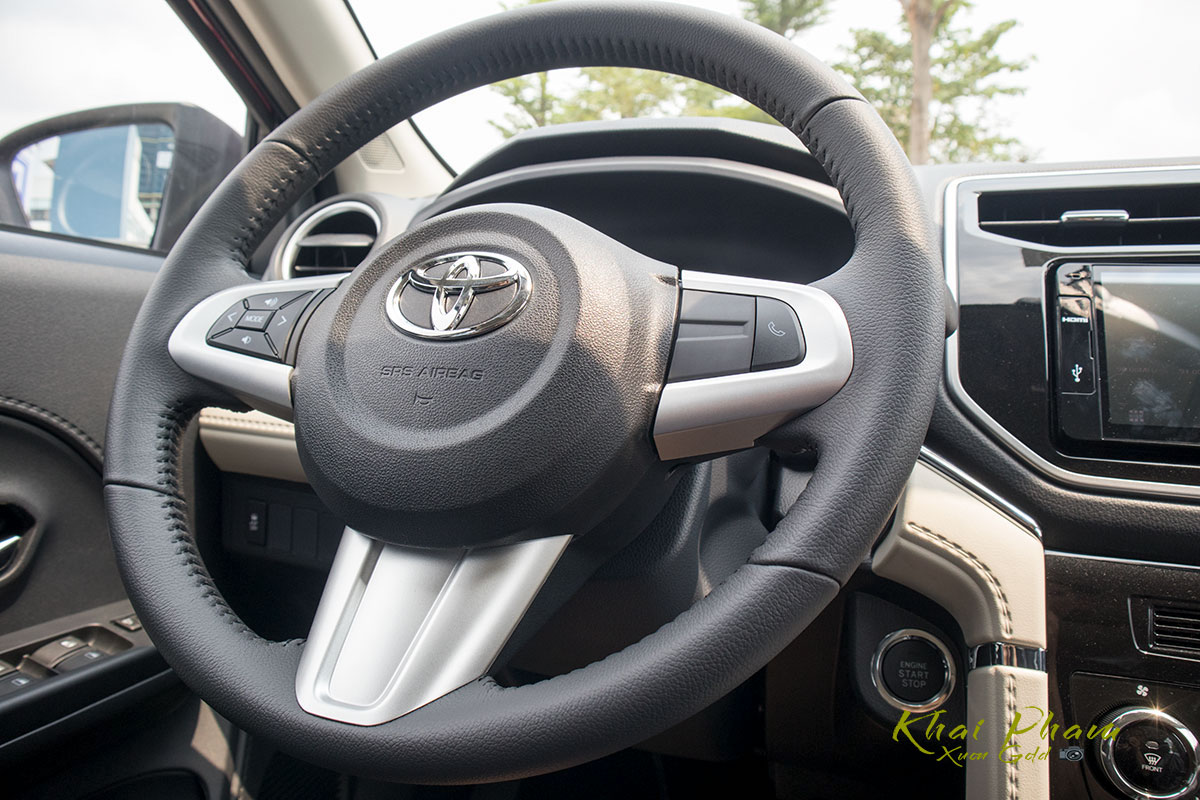 Ảnh vô-lăng xe Toyota Rush 2020