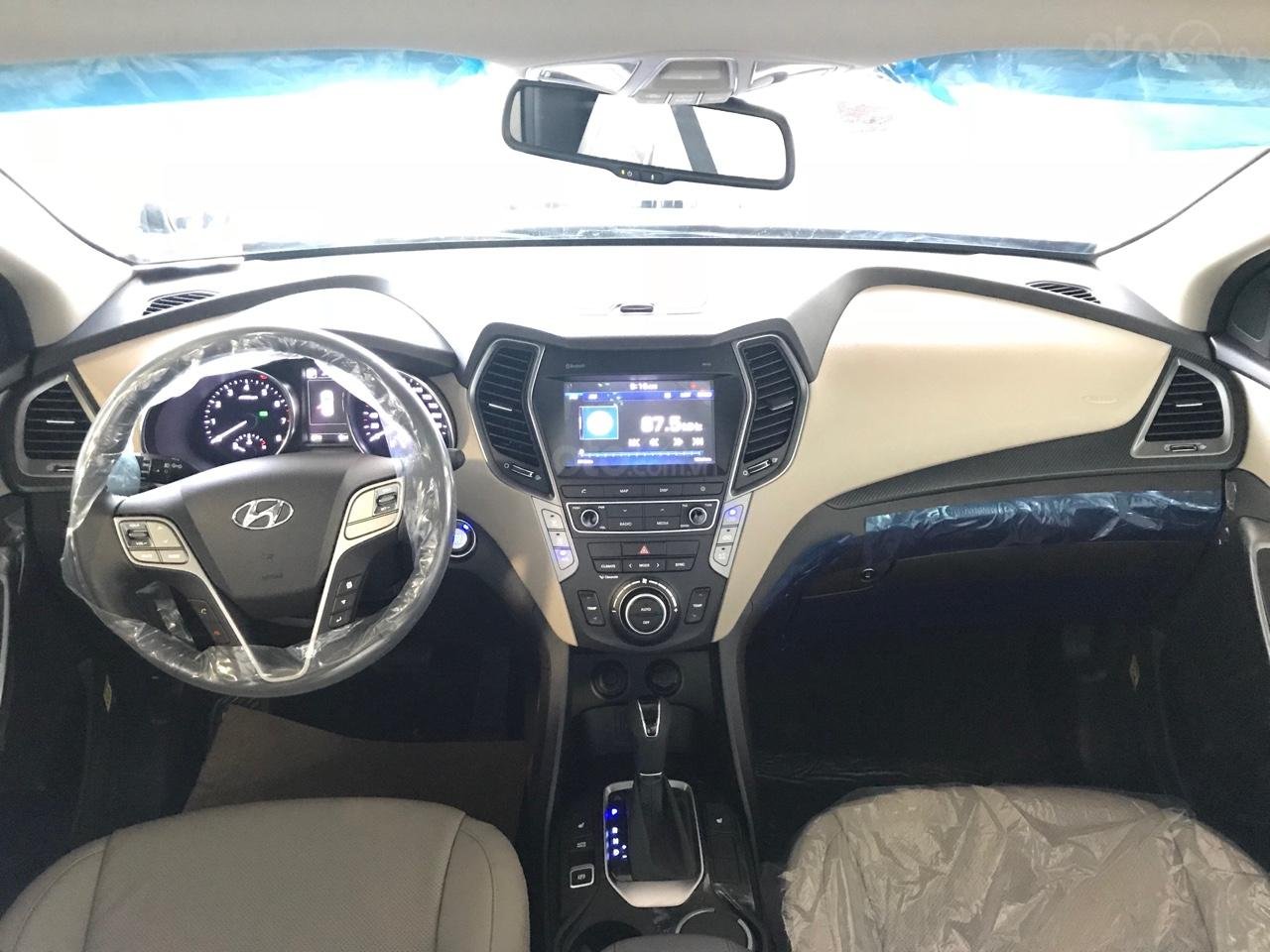 Thông số kỹ thuật xe Hyundai Accent 2020: Nội thất 