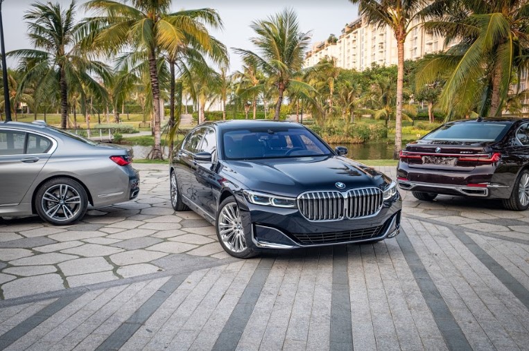 Thaco chính thức ra mắt 10 phiên bản xe BMW mới tại Việt Nam, giá hấp dẫn.