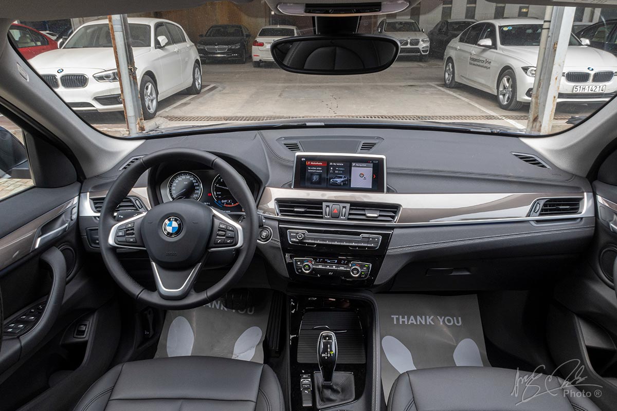 Nội thất của BMW X1 2020.