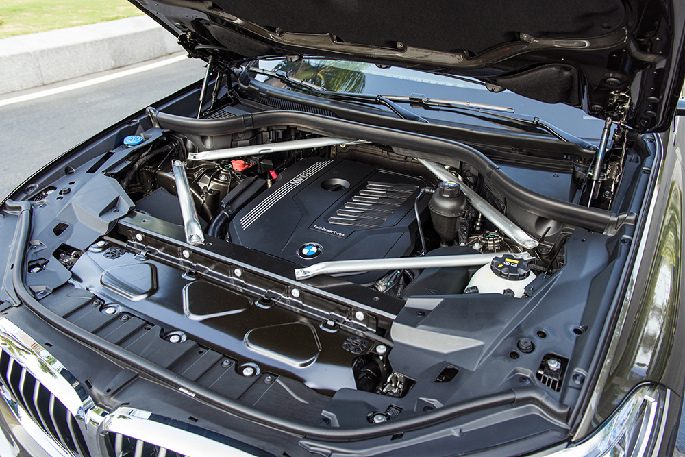 Thông số kỹ thuật xe BMW X5 2020: Động cơ...