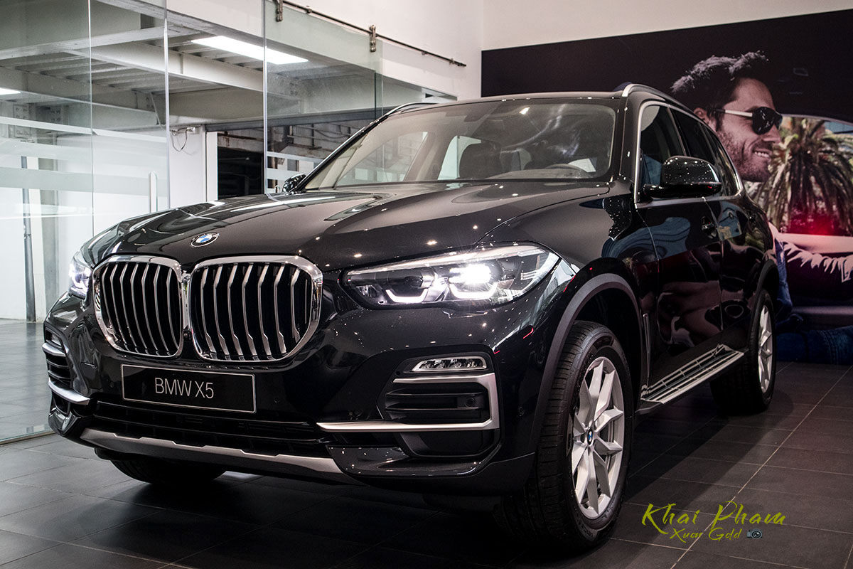 Ảnh trước xe BMW X5 xDrive40i 2020