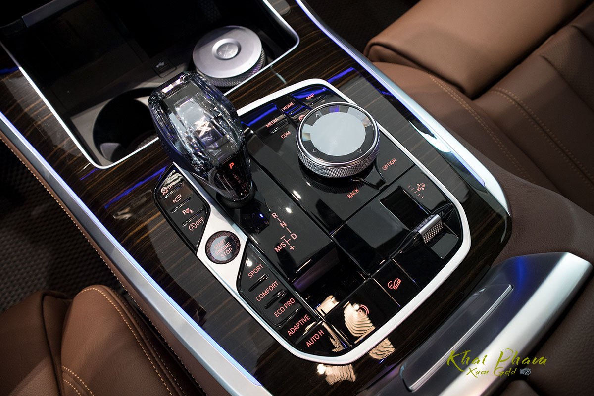 Ảnh cần số xe BMW X5 xDrive40i 2020