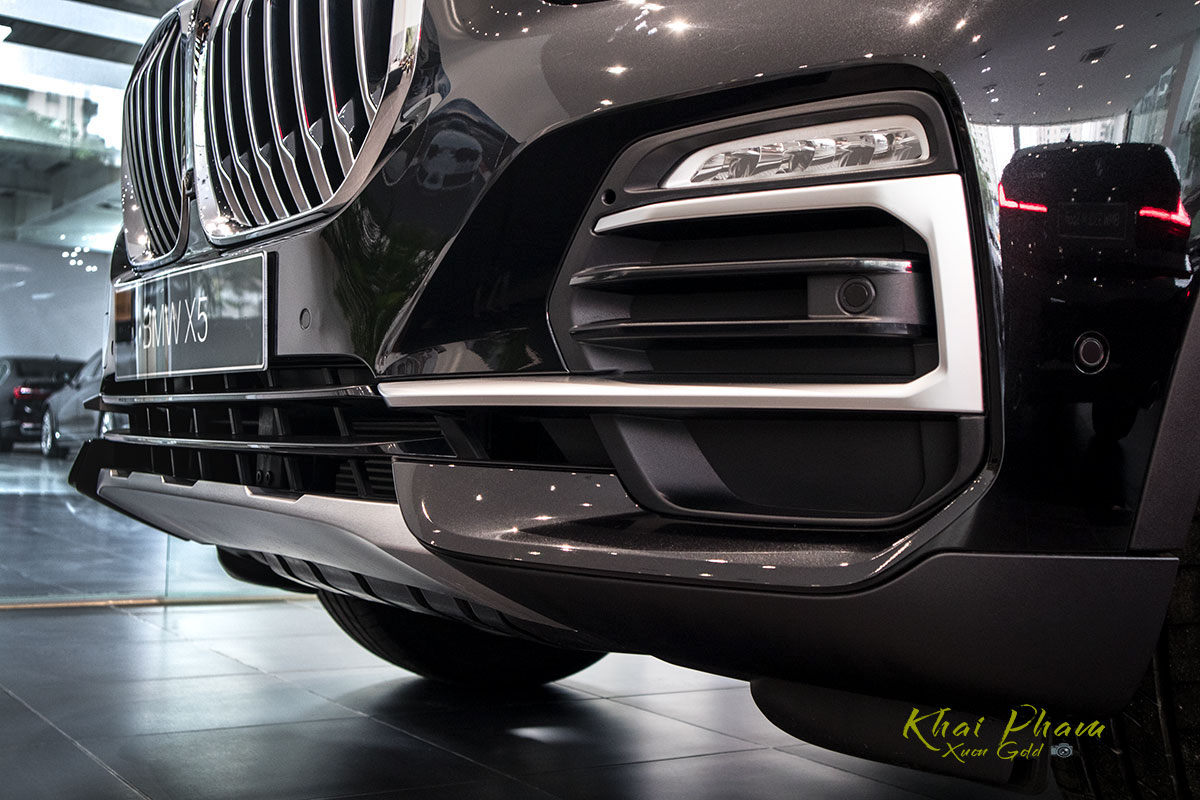Ảnh cản trước xe BMW X5 xDrive40i 2020