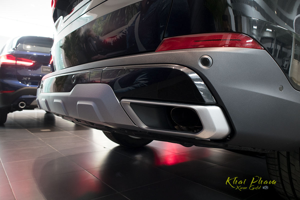 Ảnh cản sau xe BMW X5 xDrive40i 2020