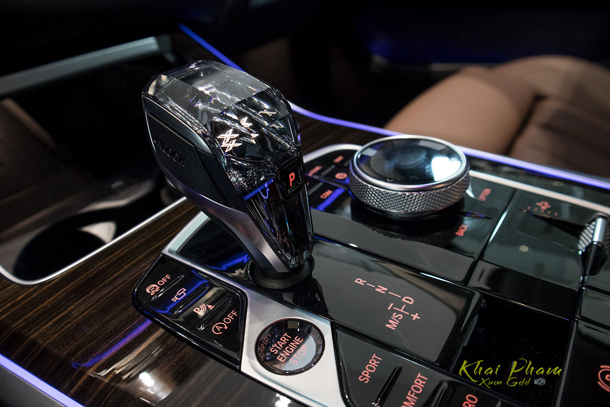 Ảnh cần số xe BMW X5 xDrive40i 2020