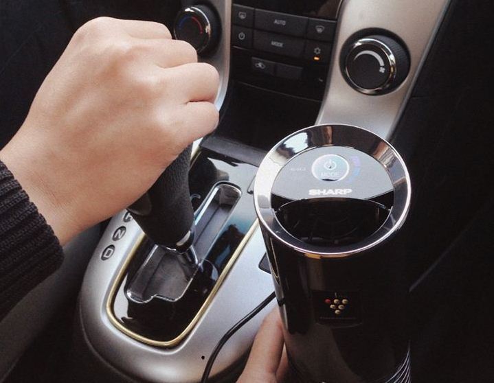 Máy khử mùi của Sharp.