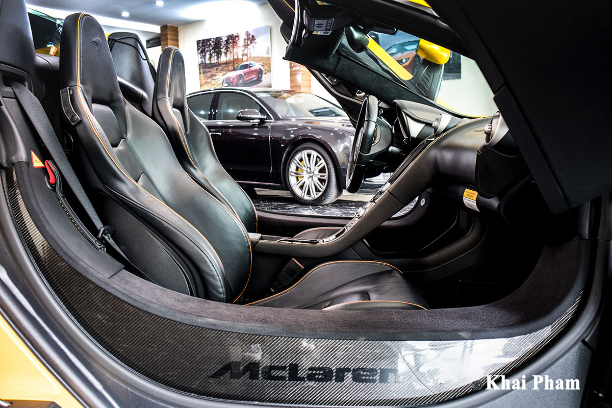 Ảnh chi tiết xe McLaren 650S Spider từng của Minh Nhựa với hàng loạt chi tiết mới 24 Ảnh ghế phụ xe McLaren 650S Spider từng của Minh Nhựa