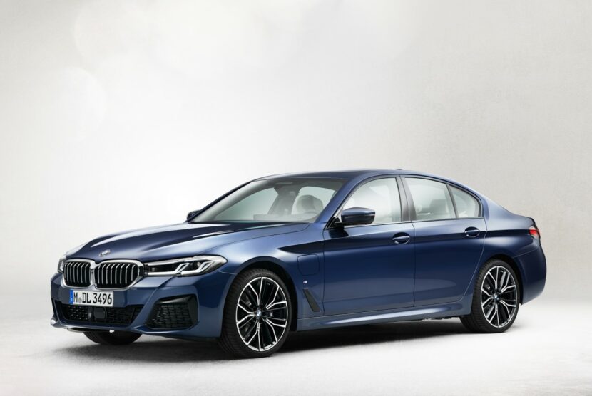 BMW 5-Series 2021 facelift chi tiết từng li.