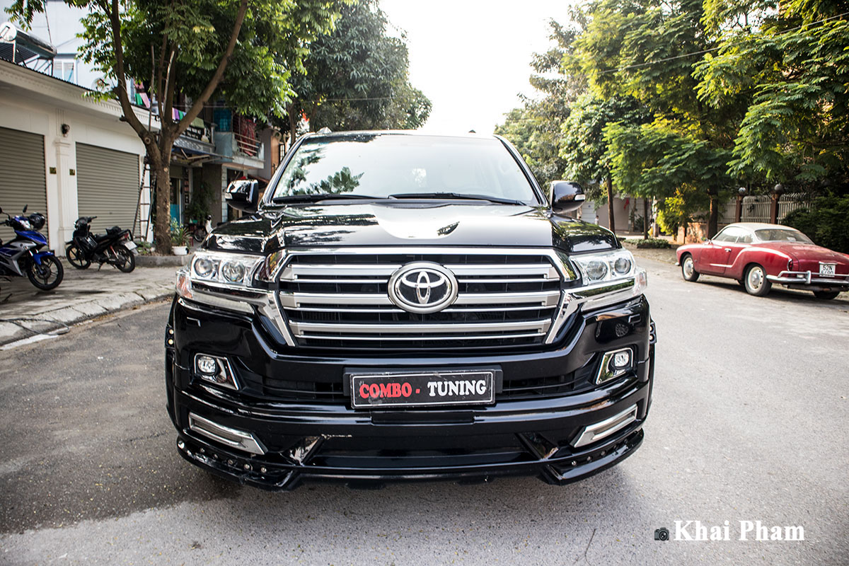 Toyota Land Cruiser 2016 "biến hình" dưới bàn tay thợ độ Việt, khoang lái là mơ ước của nhiều người a25