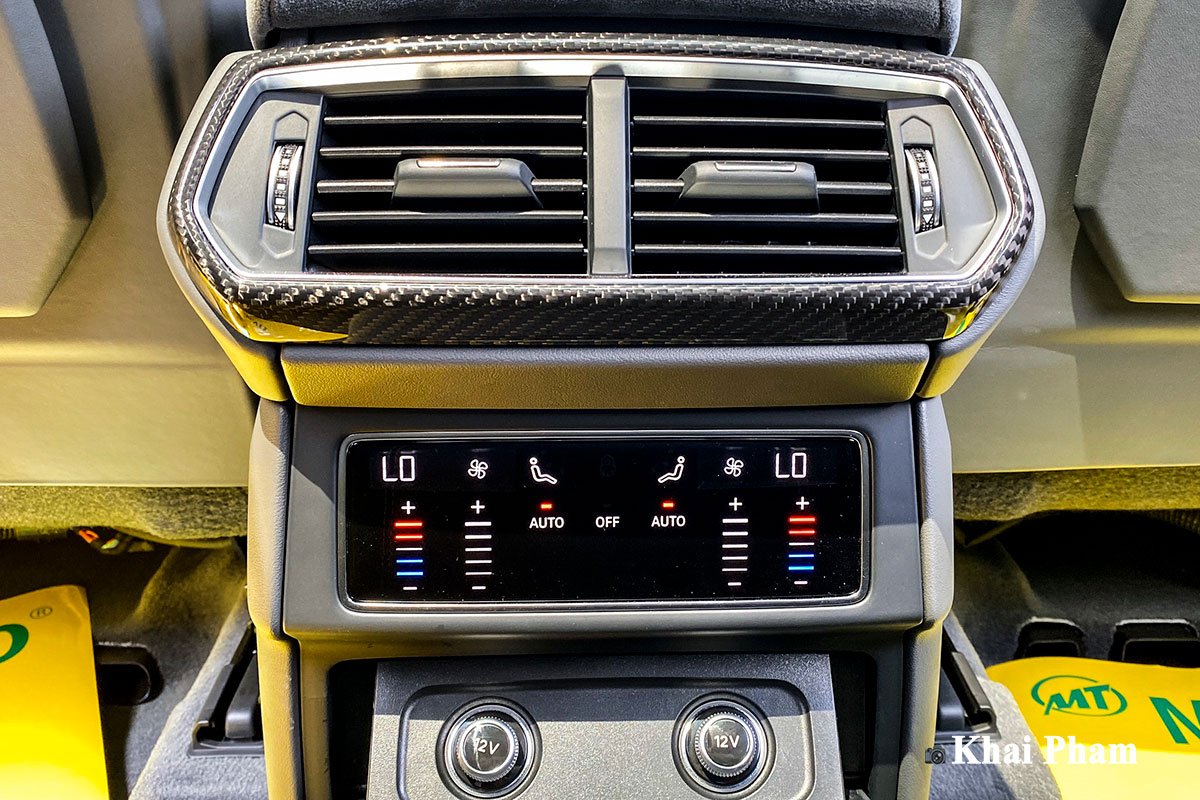 Ảnh cửa gió điều hoà xe Lamborghini Urus full carbon 1