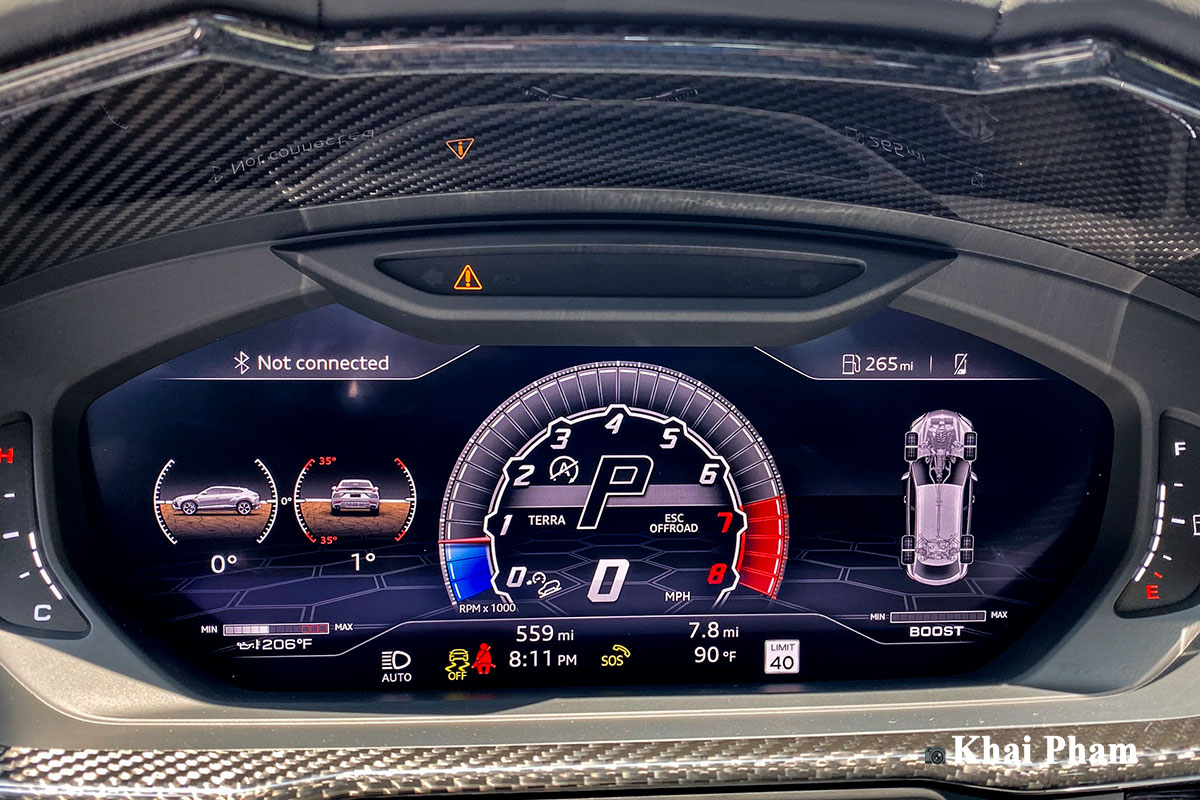 Ảnh đồng hồ xe Lamborghini Urus full carbon