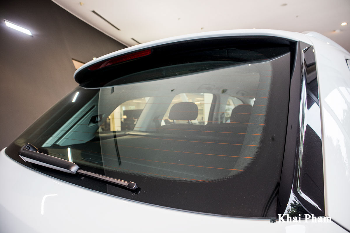 Ảnh kính cửa xe Audi Q7 2020 phải 