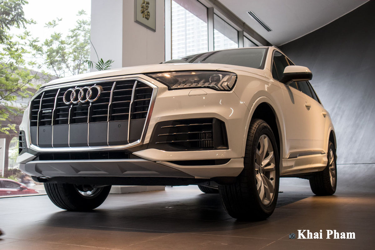 Ảnh đầu xe Audi Q7 2020 DƯỚI THẤP