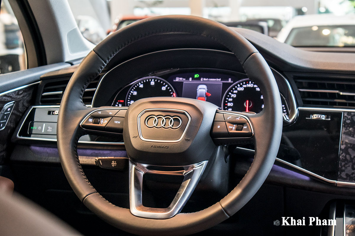 Ảnh vô-lăng xe Audi Q7 2020