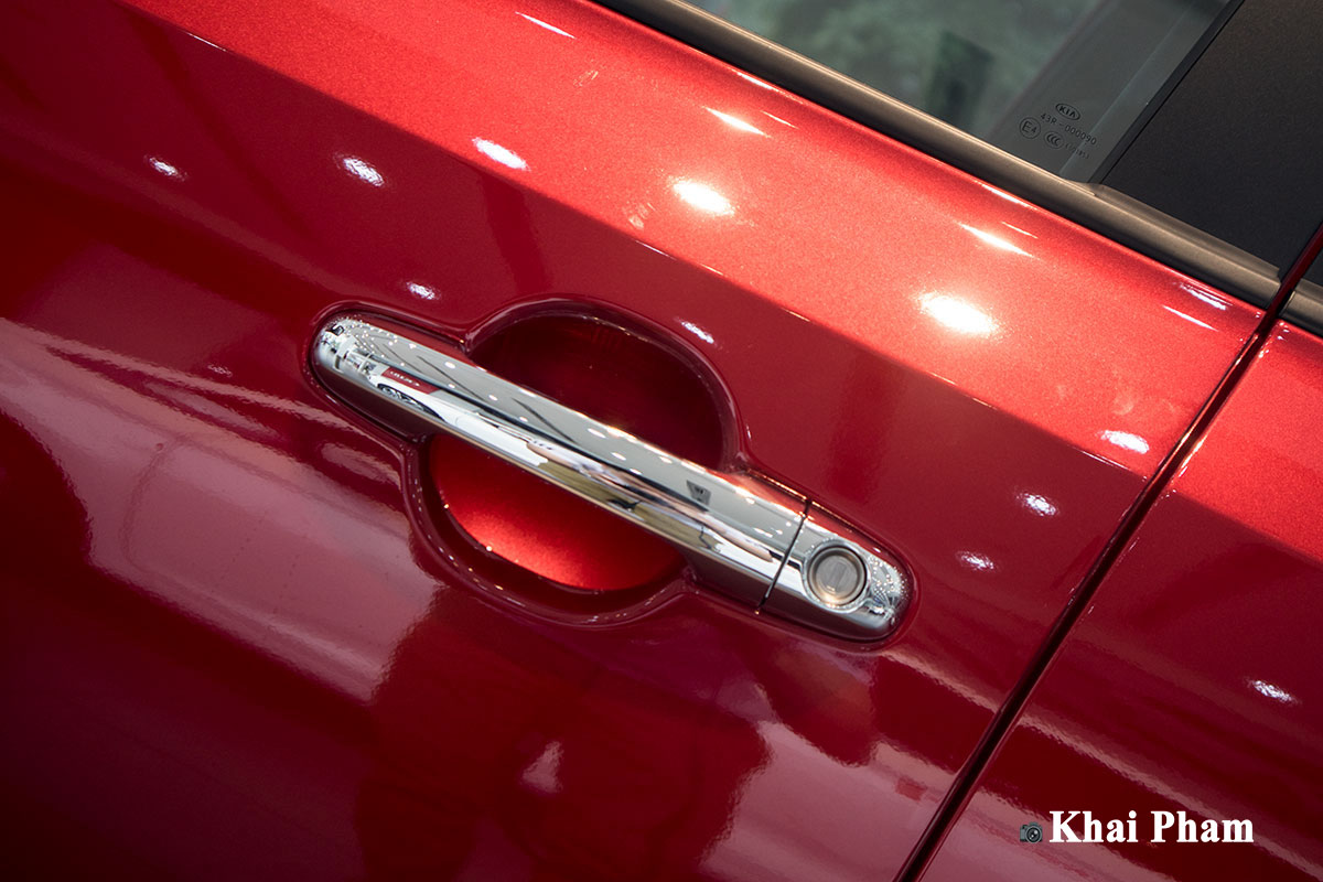Ảnh tay nắm cửa xe Kia Soluto AT Luxury 2020 
