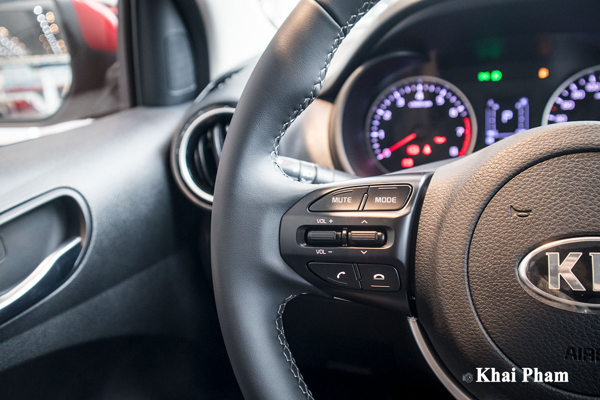 Ảnh nút bấm xe Kia Soluto AT Luxury 2020 