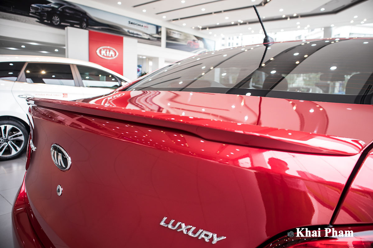 Ảnh cánh gió xe Kia Soluto AT Luxury 2020 