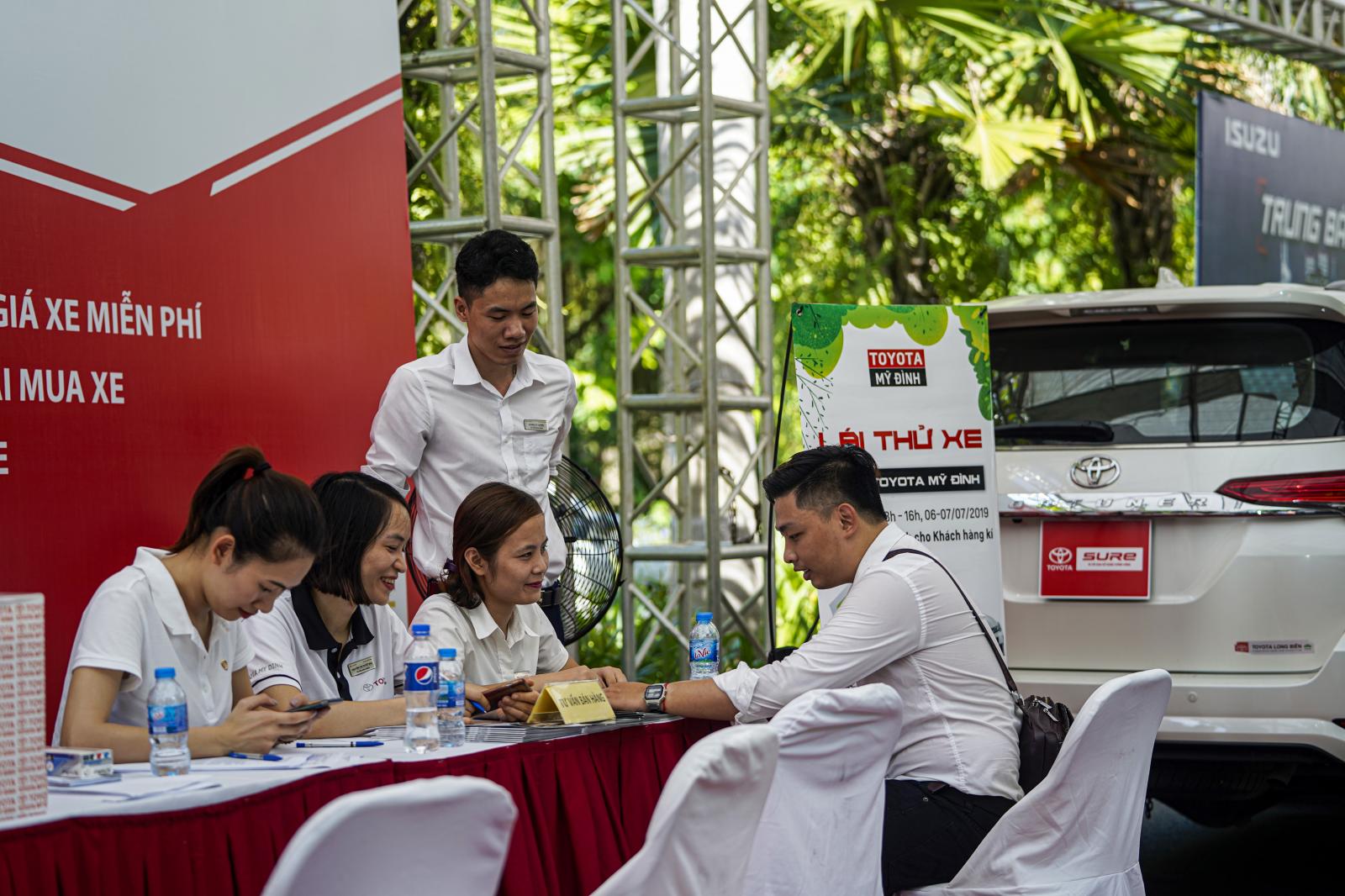 Doanh số bán hàng Toyota tháng 4/2020 dẫn đầu thị trường Việt 1
