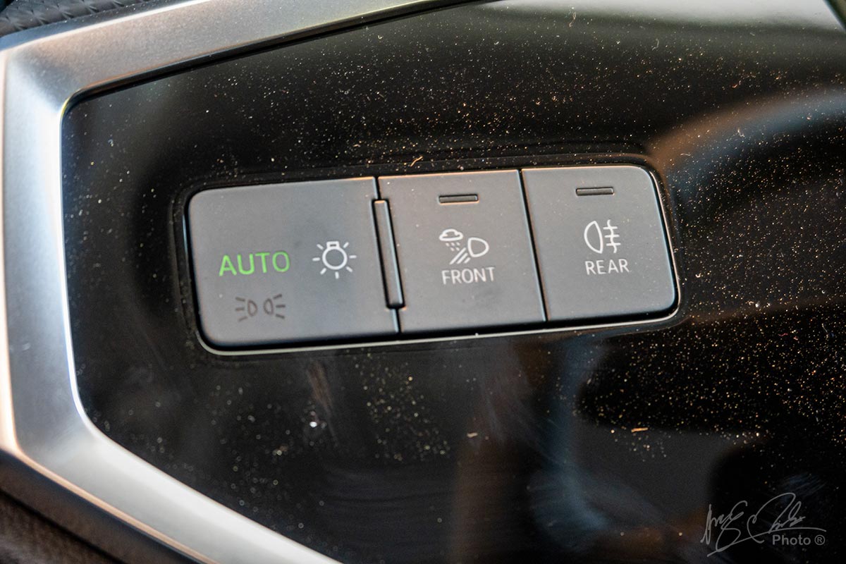 Đánh giá xe Audi Q3 2020: Hệ thống chiếu sáng.