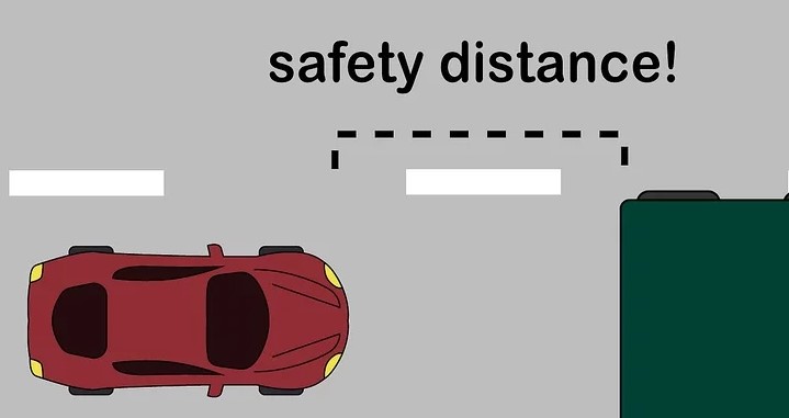Giữ khoảng cách an toàn với các tài xế khác.