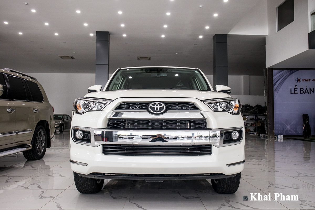 Ngắm bộ ảnh chi tiết xe Toyota 4Runner Limited nhập Mỹ tại Việt Nam 3 Ảnh chính diện đầu xe Toyota 4Runner Limited