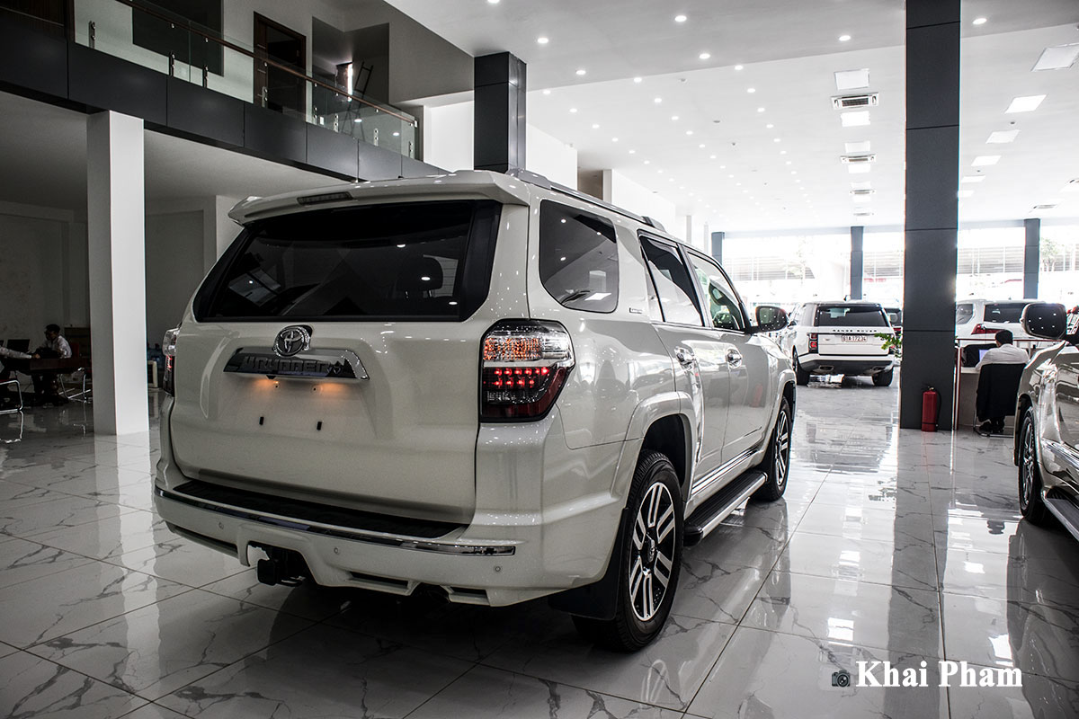 Khám phá xe Toyota 4Runner Limited nhập Mỹ tại Việt Nam, SUV đến từ Nhật nhưng đậm chất Mỹ a2