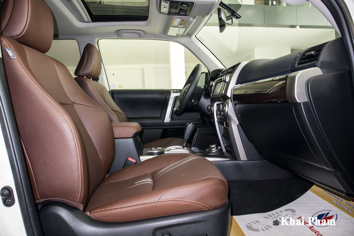 Ngắm bộ ảnh chi tiết xe Toyota 4Runner Limited nhập Mỹ tại Việt Nam 20 Ảnh ghế phụ xe Toyota 4Runner Limited