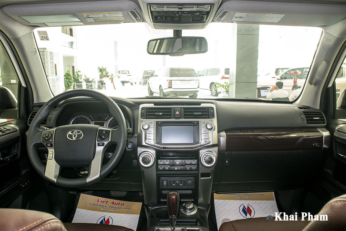 Ngắm bộ ảnh chi tiết xe Toyota 4Runner Limited nhập Mỹ tại Việt Nam 18 Ảnh chính diện khoang lái xe Toyota 4Runner Limited