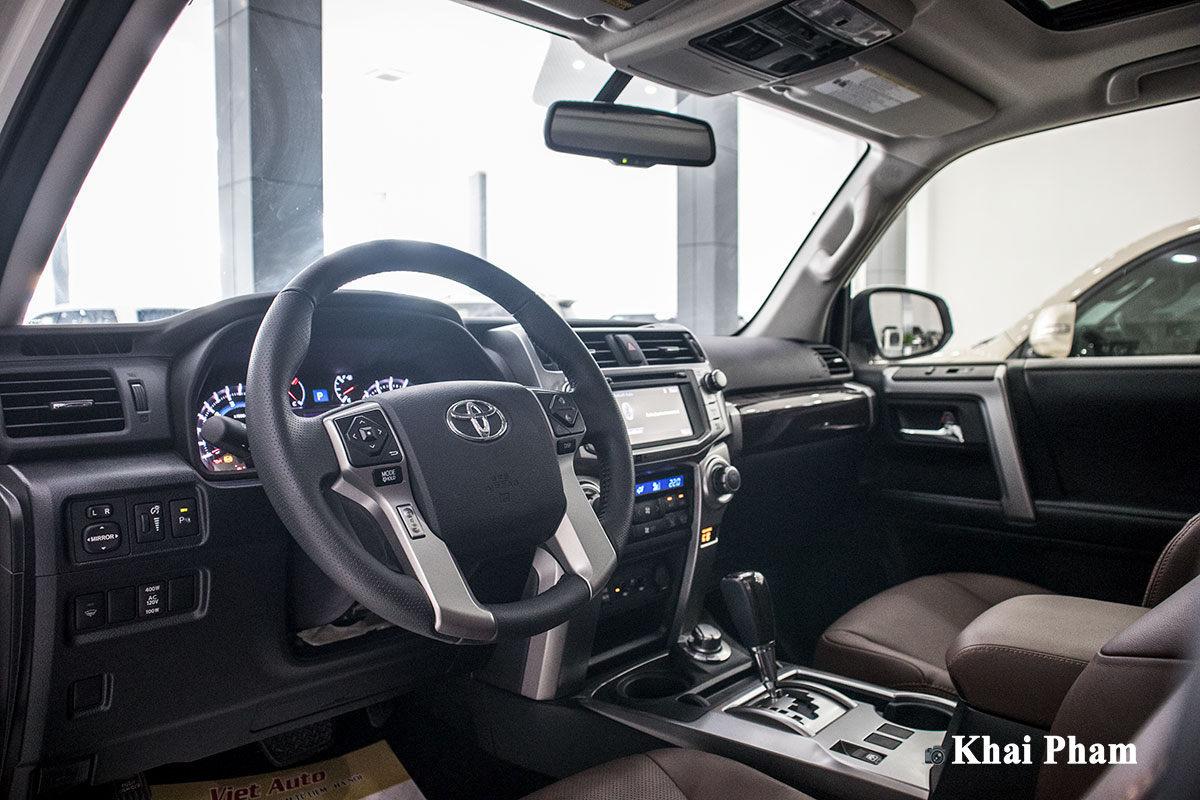Ngắm bộ ảnh chi tiết xe Toyota 4Runner Limited nhập Mỹ tại Việt Nam 25 Ảnh táp-lô xe Toyota 4Runner Limited