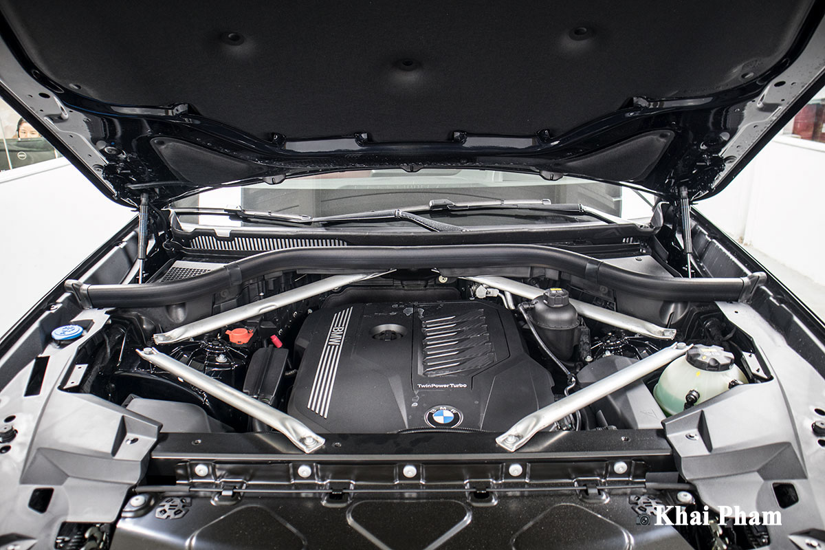 Ảnh động cơ xe BMW X6 2020