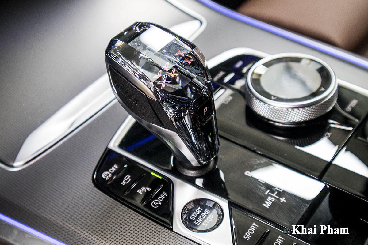 Ảnh cần số xe BMW X5 xDrive 40i xLine Plus 2020 a1