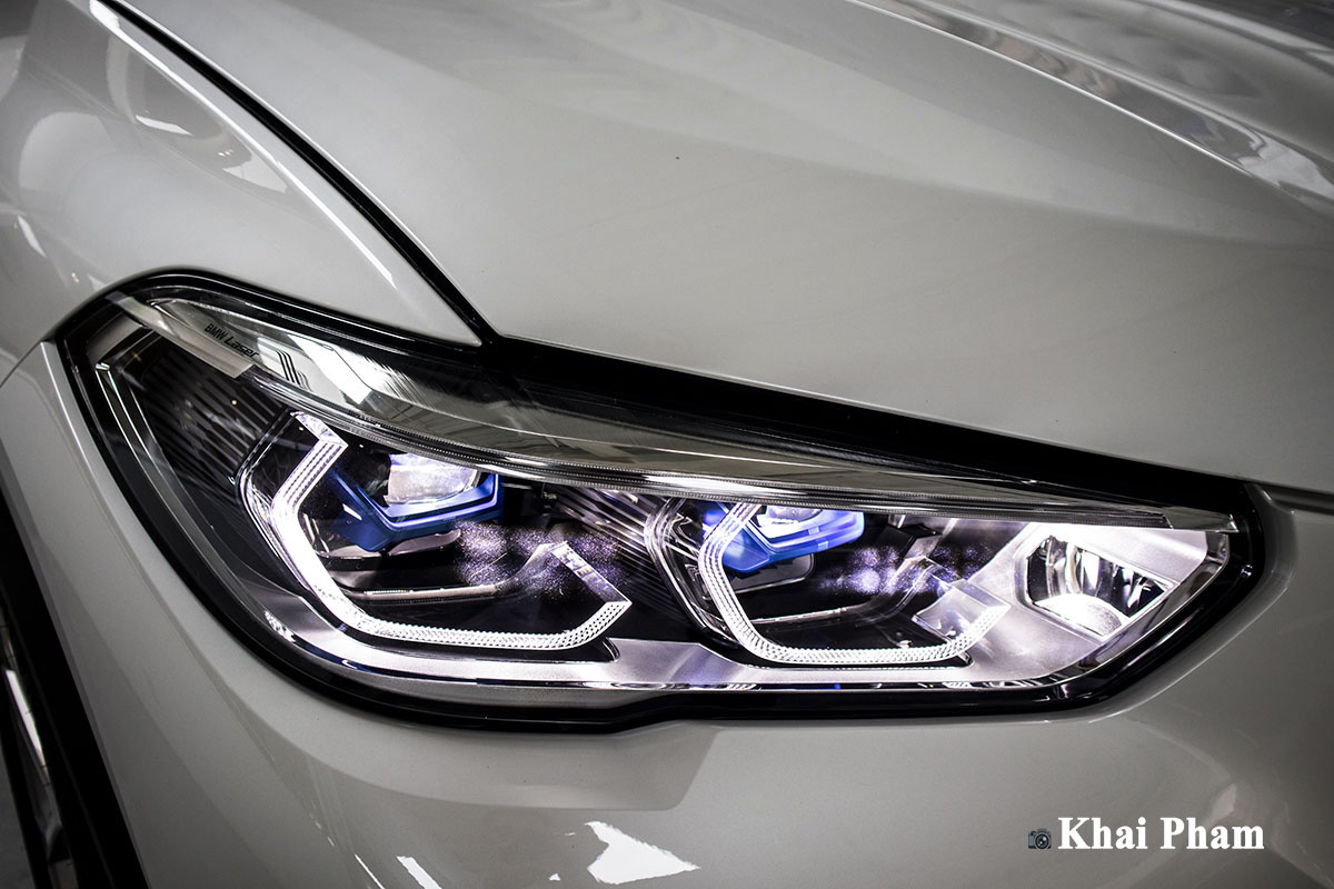 Ảnh đèn pha xe BMW X5 xDrive 40i xLine Plus 2020