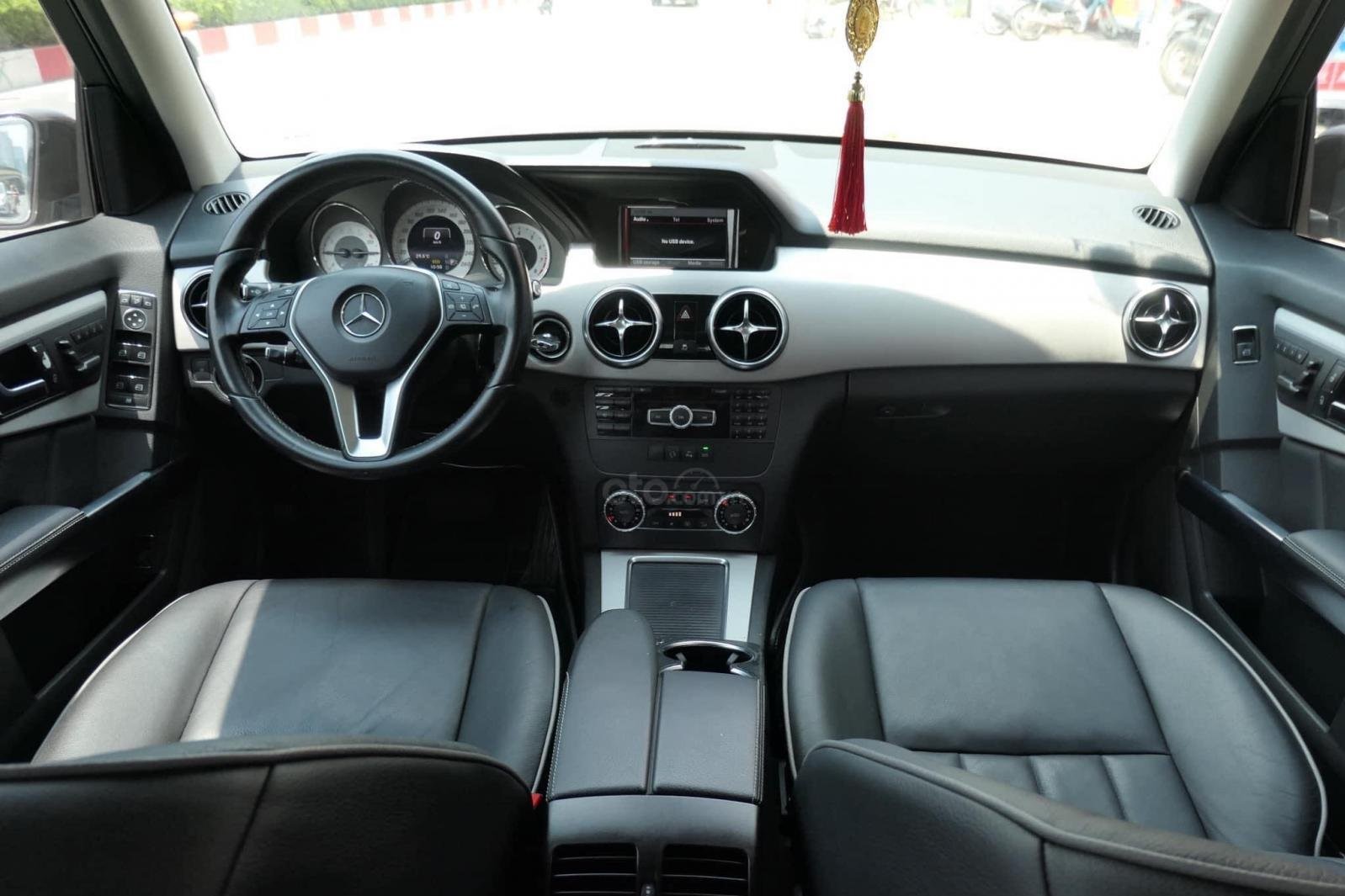 Không gian nội thất xe Mercedes-Benz GLK 250 2013 Không gian nội thất xe Mercedes-Benz GLK 250 2013 1