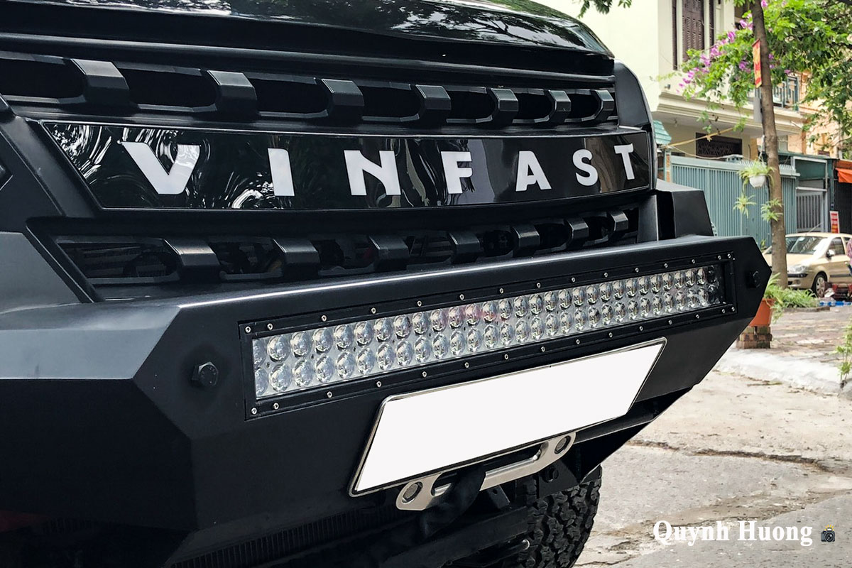 Xe bán tải logo VinFast bất ngờ xuất hiện tại Việt Nam, màu ngoại thất còn gây chú ý hơn a14