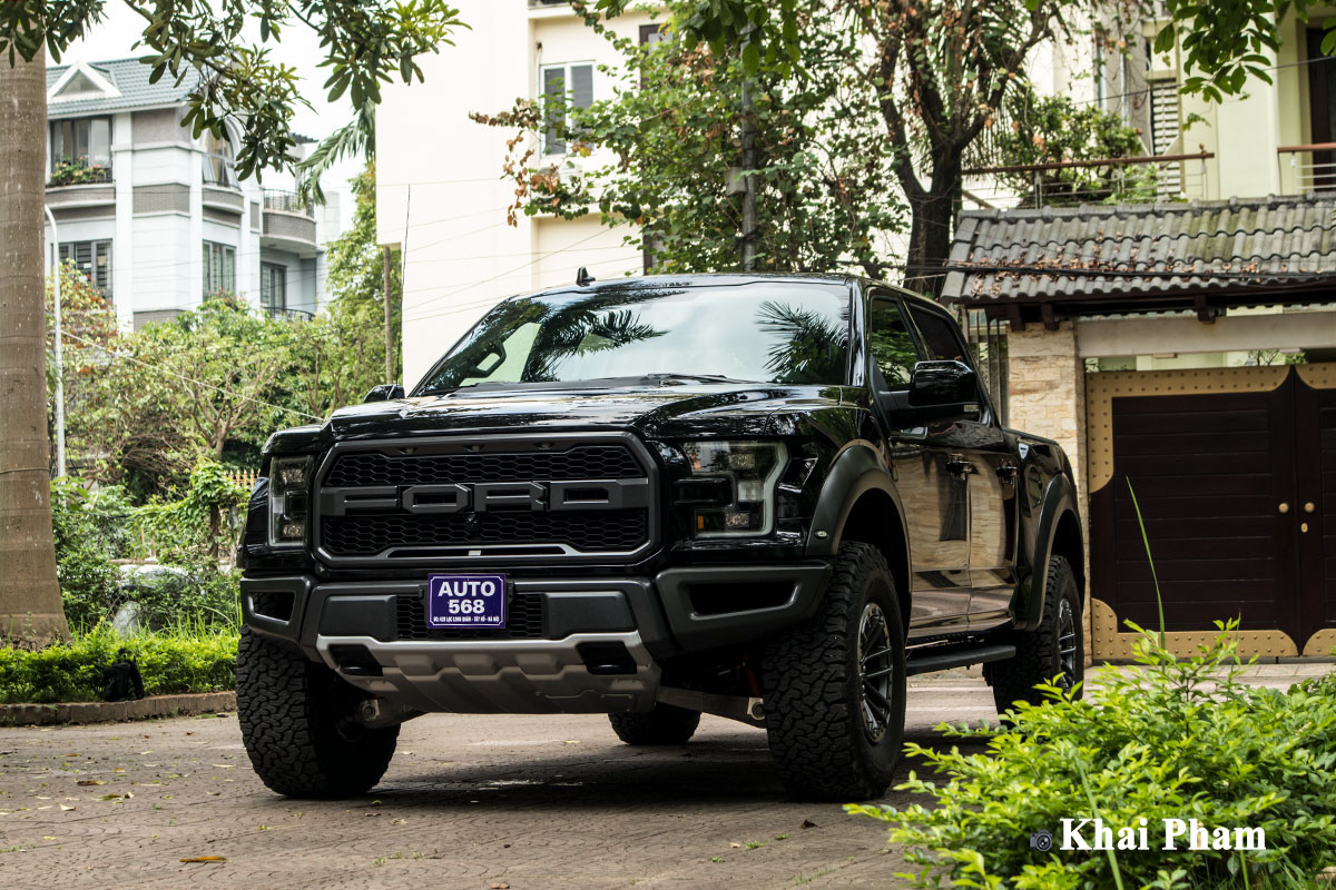 Ảnh chụp trước xe Ford F-150 Raptor 2020