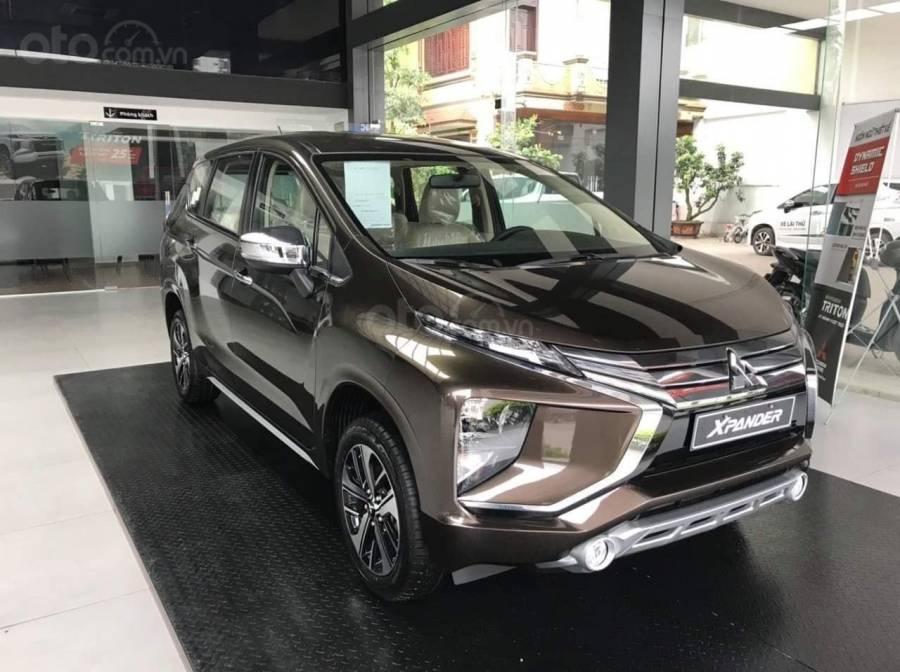 Hình ảnh thực tế Mitsubishi Xpander số sàn màu Nâu giá bán kèm khuyến mãi  tháng 42023