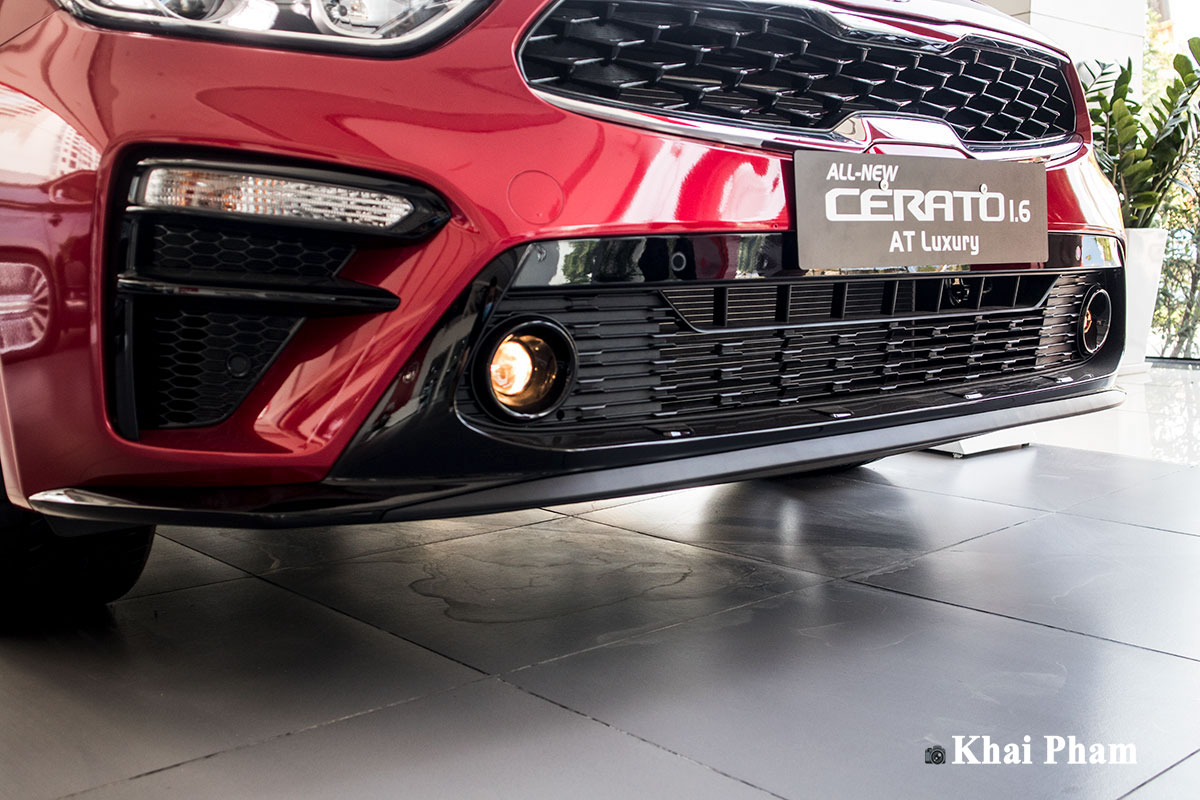 Ảnh lưới tản nhiệt xe Kia Cerato 1.6AT Luxury 2020 phải