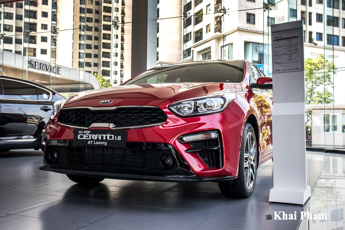 Ảnh chụp đầu xe Kia Cerato 1.6AT Luxury 2020