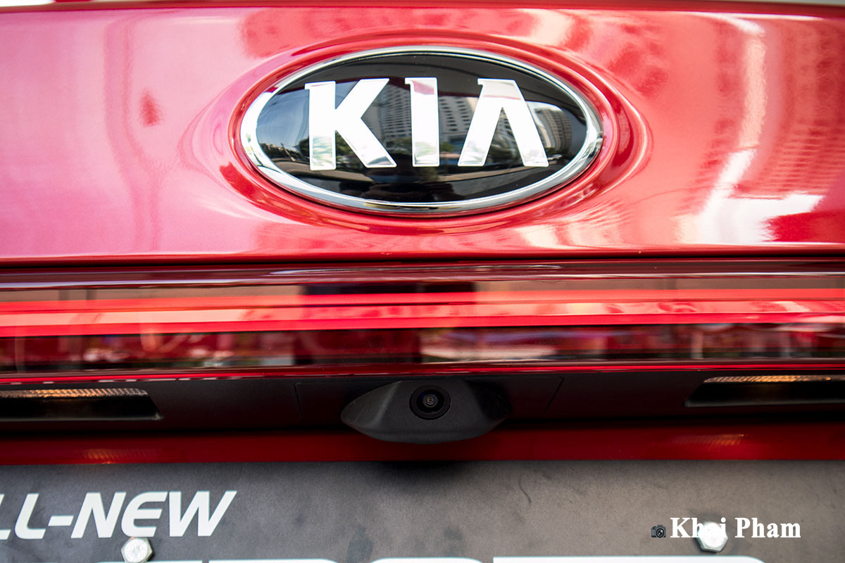 Ảnh camera lùi xe Kia Cerato 1.6AT Luxury 2020
